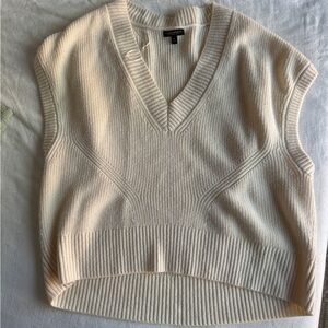 Banana Republic Cream V-Neck Sweater Vest